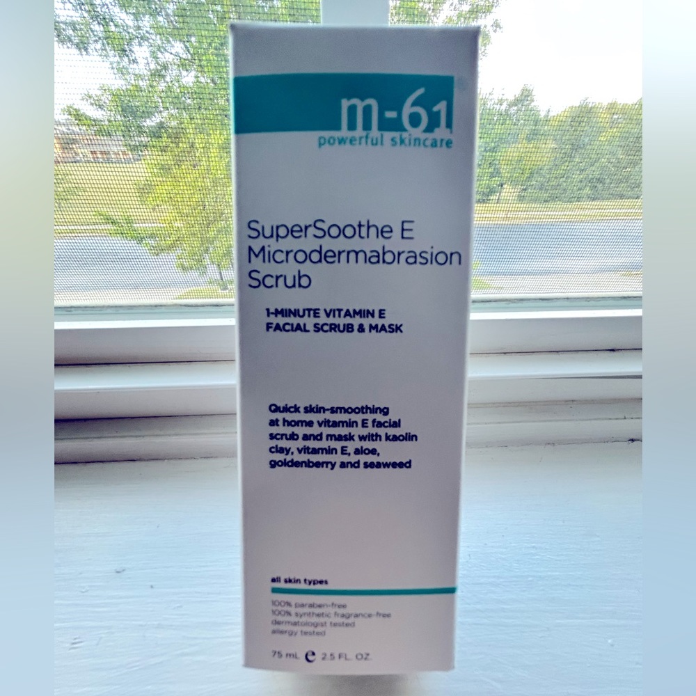 m-61 SuperSoothe E Microdermabrasion Scrub